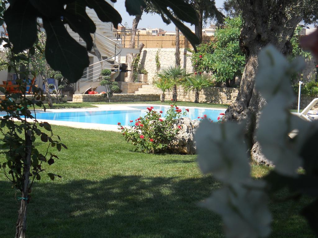 Il Giardino Dei Carrubi Donnalucata (Sicily)